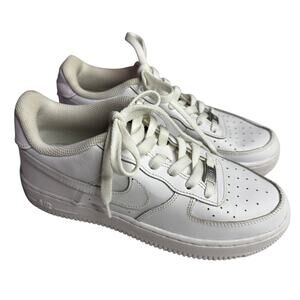 Y6 W7.5 Nike Air Force 1 Low Triple White Classic Clean Sneaker Icon Streetwear